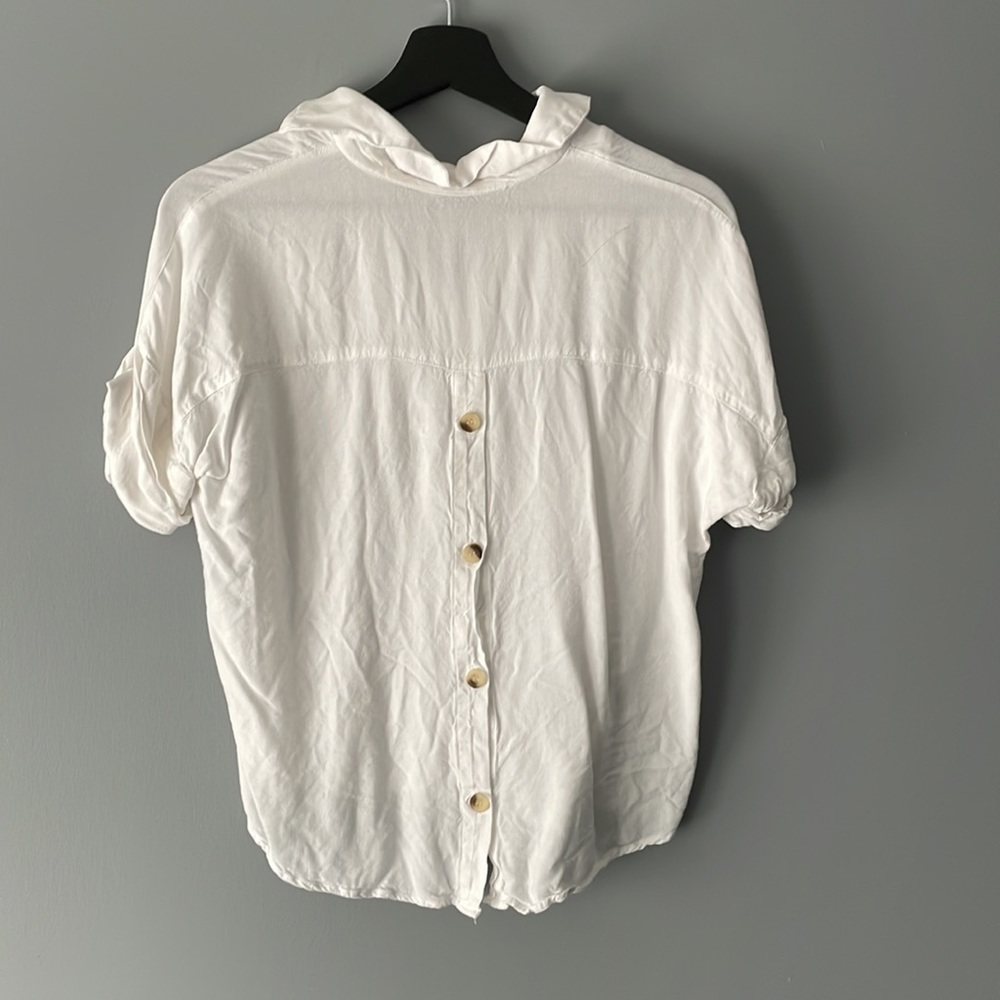 WHITE TOP - Picture 2 of 4
